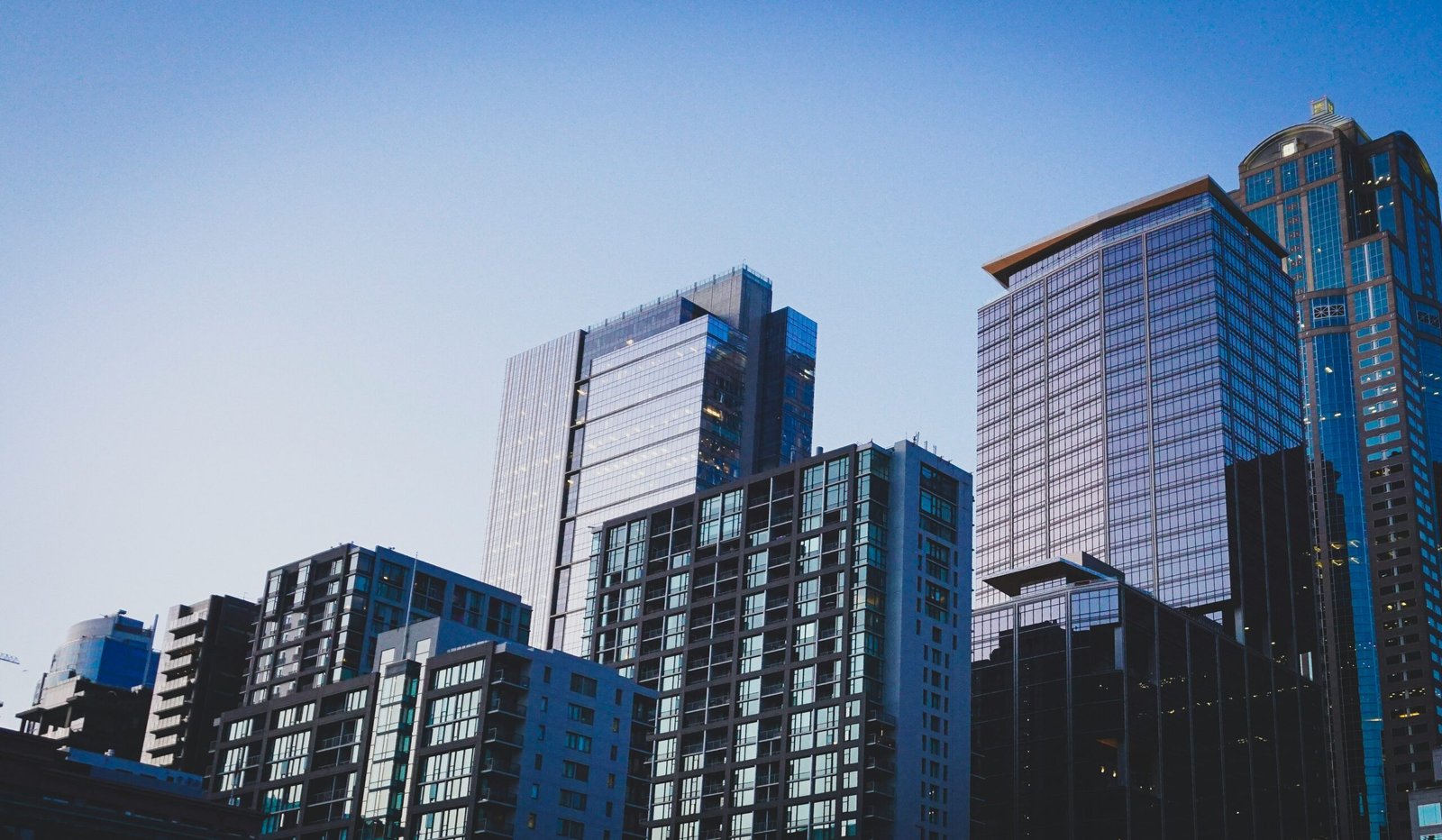 Réussite dans l'Immobilier : Stratégies et Astuces